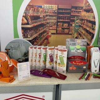 Ještě stále váháte co dát pod vánoční stromeček? KRÁJEČ BÖRNER Naďelte svým blízkým krásné Vánoce Jednoduše. Rychle....